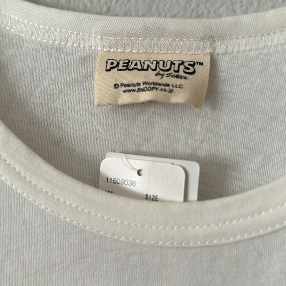Peanuts snoopy cotton t-shirt embroidered brand new - Picture 2 of 5